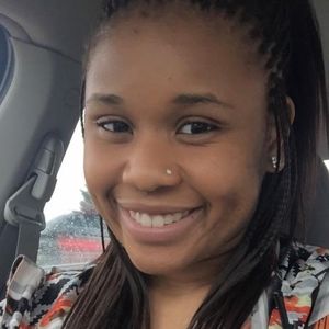 Meet your Posher, Hillary